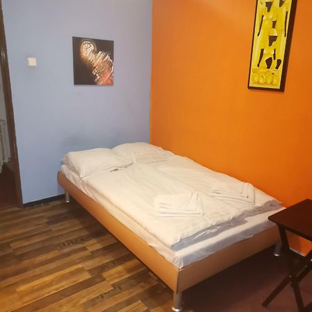 Hotel Praha Club Bed & Breakfast ภายนอก รูปภาพ