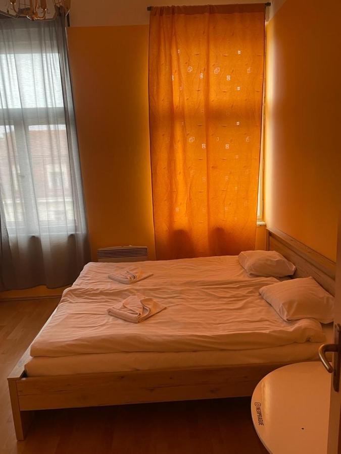 Hotel Praha Club Bed & Breakfast ภายนอก รูปภาพ
