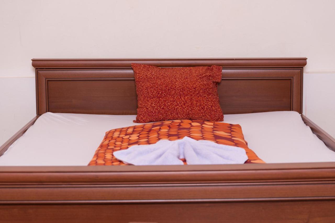 Hotel Praha Club Bed & Breakfast ภายนอก รูปภาพ