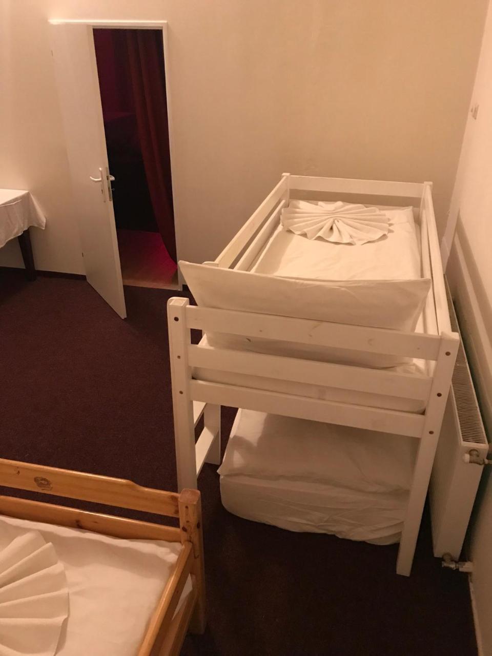 Hotel Praha Club Bed & Breakfast ภายนอก รูปภาพ
