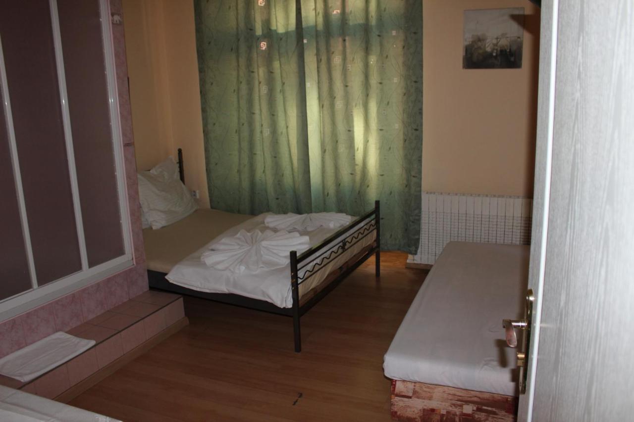 Hotel Praha Club Bed & Breakfast ภายนอก รูปภาพ
