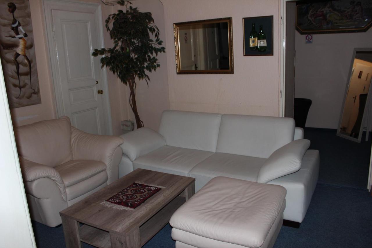 Hotel Praha Club Bed & Breakfast ภายนอก รูปภาพ